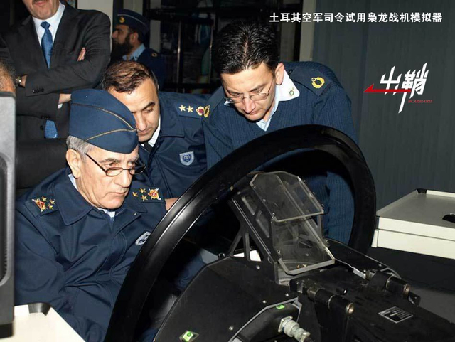 龙兴雷电：枭龙战机的下一站在何方？