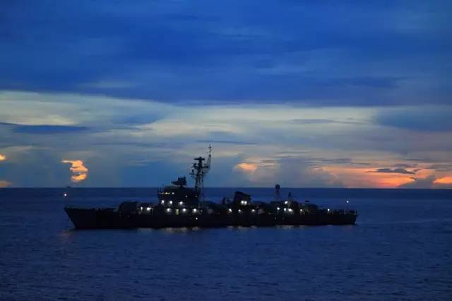 最美的风景永远是战舰与士兵