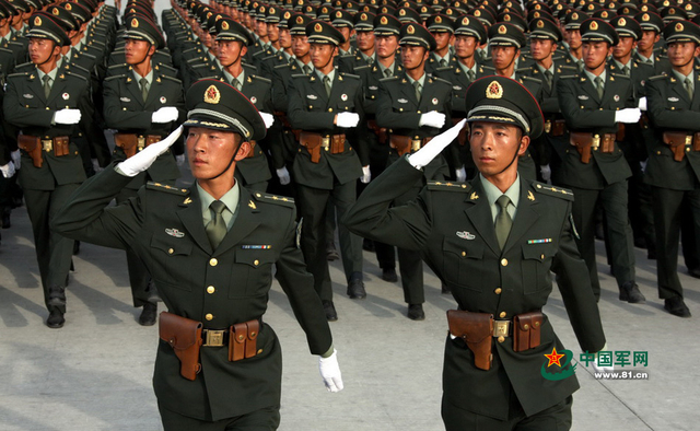 2009年国庆60周年阅兵中的陆军学员方队