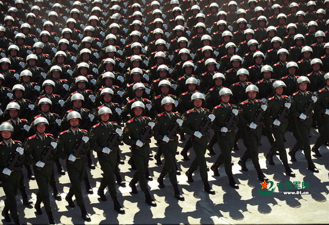 1999年国庆50周年阅兵中的武警特警方队