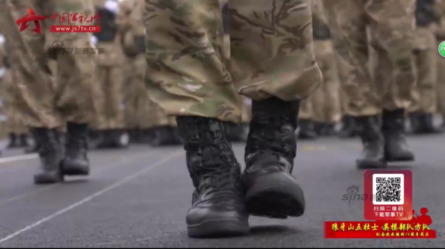 狼牙山英模方队装备新型迷彩作训服