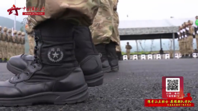 狼牙山英模方队装备新型迷彩作训服