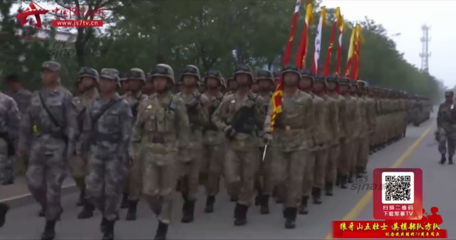 狼牙山英模方队装备新型迷彩作训服