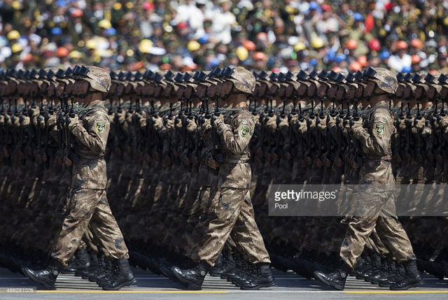 外媒镜头中的中国抗战胜利阅兵式