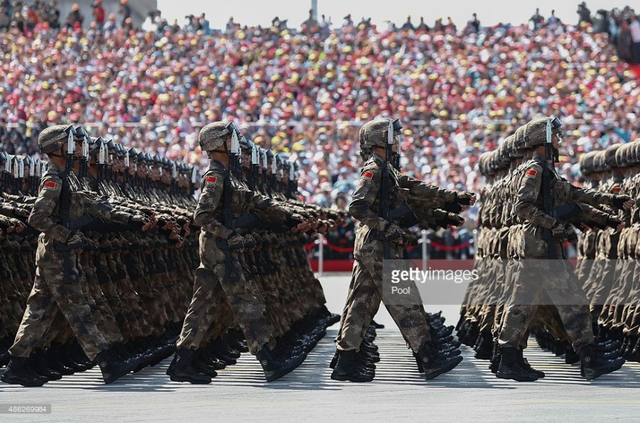 外媒镜头中的中国抗战胜利阅兵式