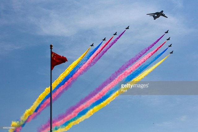 外媒镜头中的中国抗战胜利阅兵式之装备方队