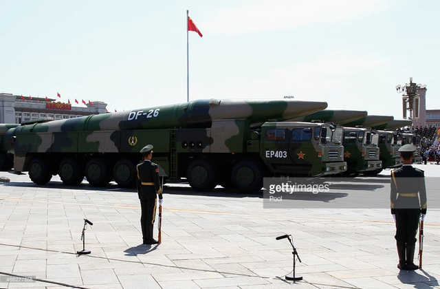 外媒镜头中的中国抗战胜利阅兵式之装备方队