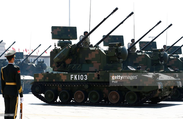 外媒镜头中的中国抗战胜利阅兵式之装备方队