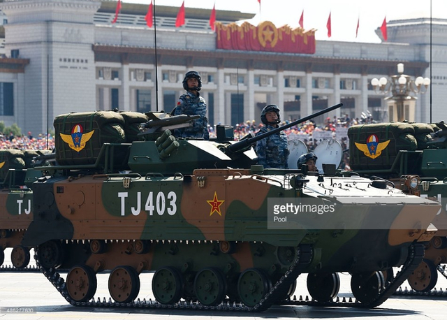 外媒镜头中的中国抗战胜利阅兵式之装备方队