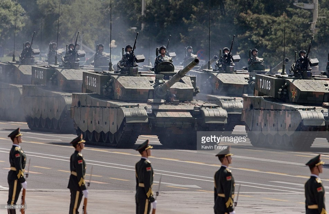 外媒镜头中的中国抗战胜利阅兵式之装备方队