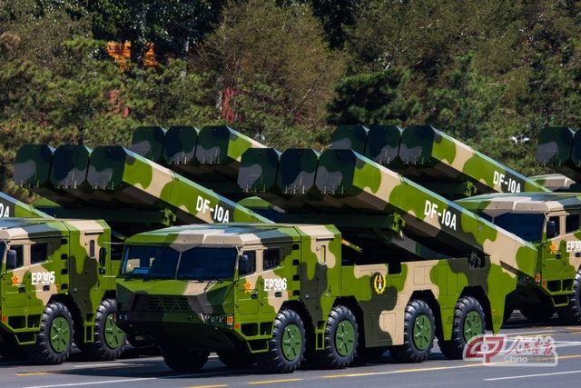 DF-10A巡航导弹方队