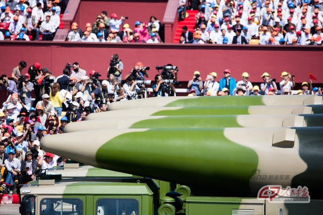 东风-16常规地地导弹方队