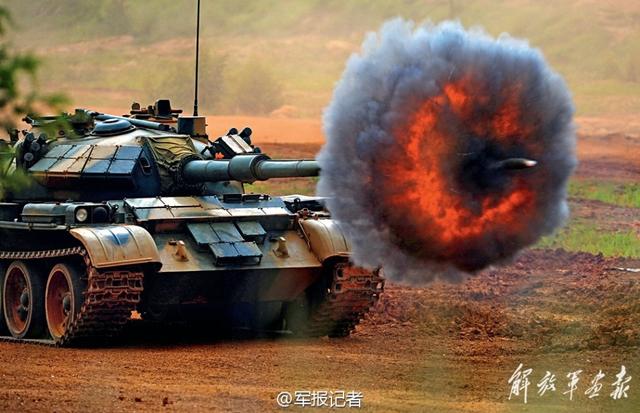 59D主炮开火瞬间超级猛