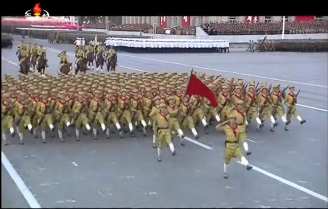朝鲜阅兵式