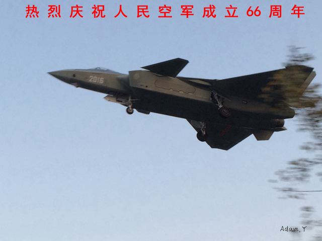 为空军庆生：上2016号歼20原型战机试飞新图 