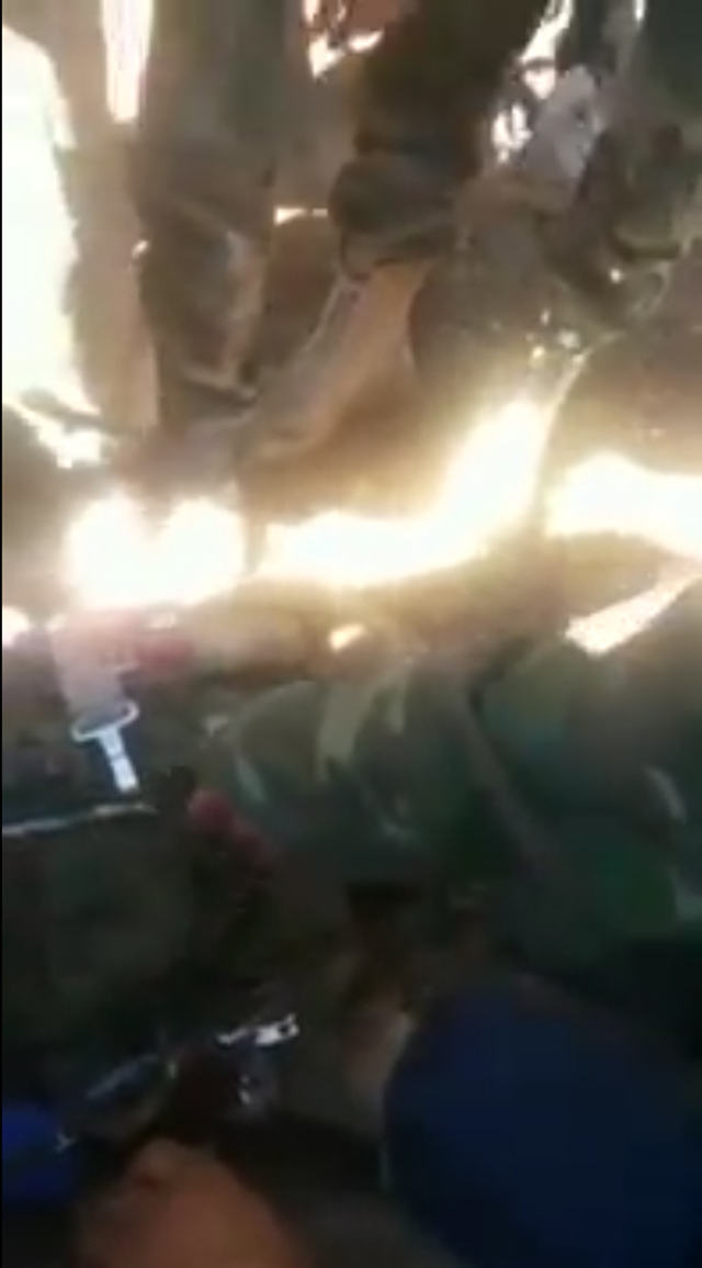 跳伞逃生俄军飞行员死亡一人