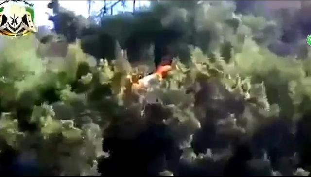 反政府武装人员俘虏另一名苏24飞行员