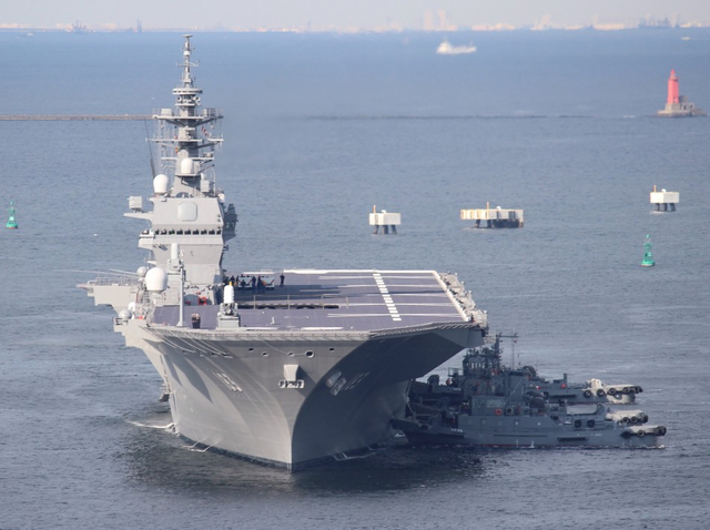 日本海上自卫队第一大舰出云号准航母