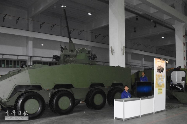 加装30毫米机炮的新云豹战车