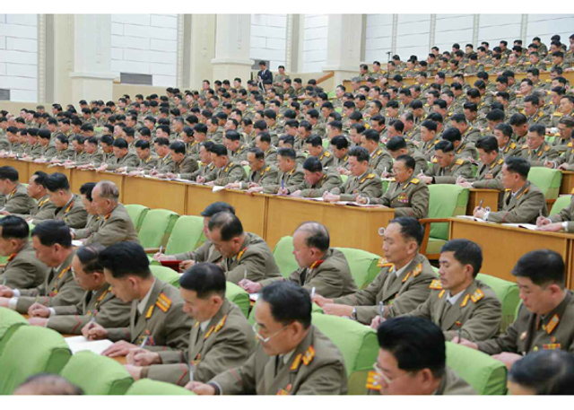 朝鲜核弹试验后金正恩乘大奔赴人民武力部祝贺