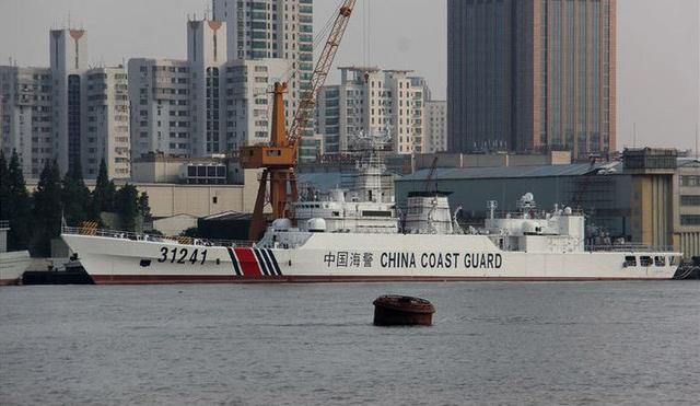 我带炮海警船再巡钓鱼岛