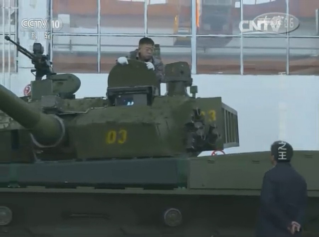 99坦克研制秘密影像曝光:没穿装甲时是这样