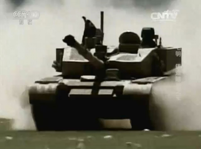 99坦克研制秘密影像曝光:没穿装甲时是这样