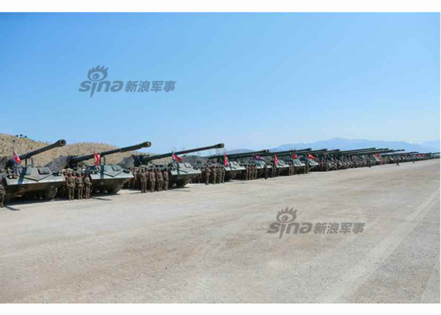 万炮齐发火力足 金正恩视察朝远程炮兵火力演习