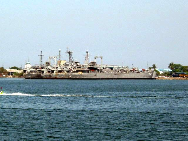 菲律宾购澳大利亚白菜价登陆艇 三艘已全部抵菲