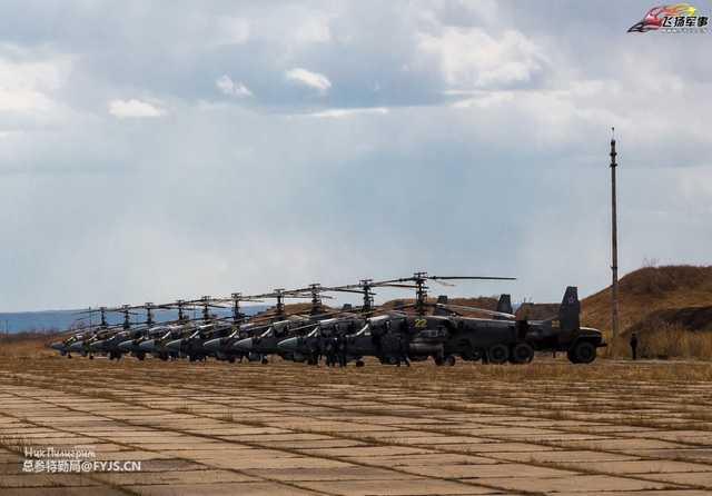 中俄边境的俄军机降演习