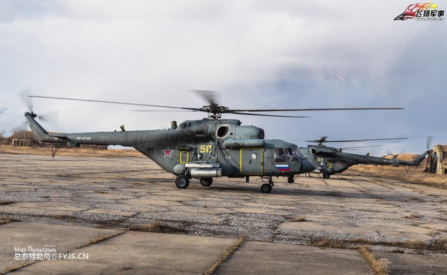 垂直打击 俄军于中俄边境演练伞兵战术突袭