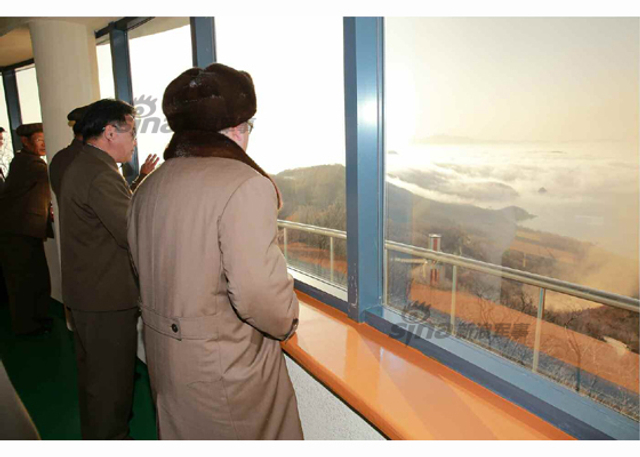 金正恩指导洲际导弹发动机点火试验