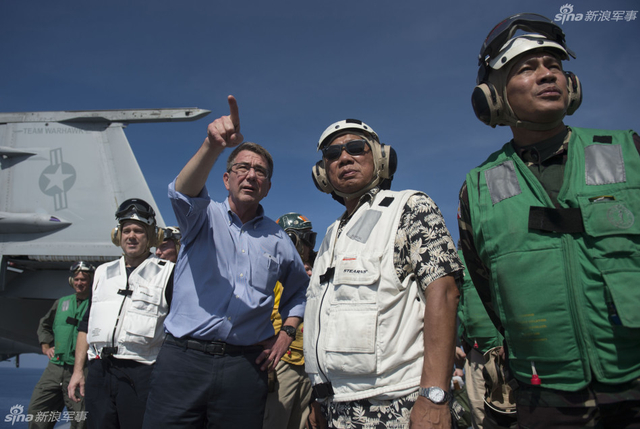 美防长登航母巡航南海舰载机频起飞