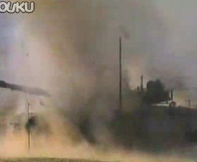 中美俄主战坦克暴力测试：中国99式抗红箭8