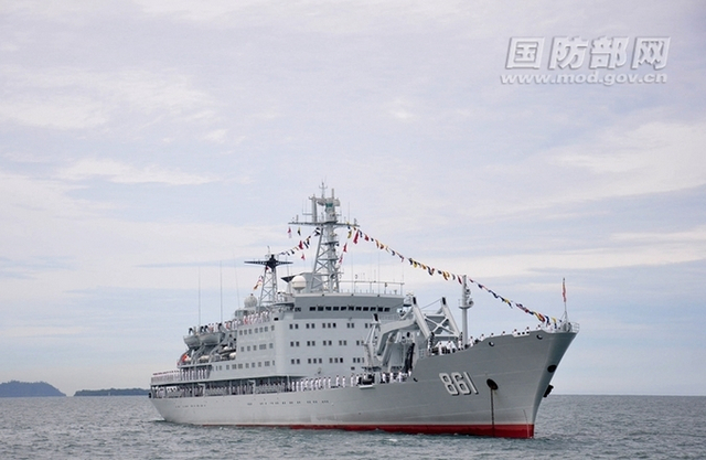 中美日战舰海上同台竞技