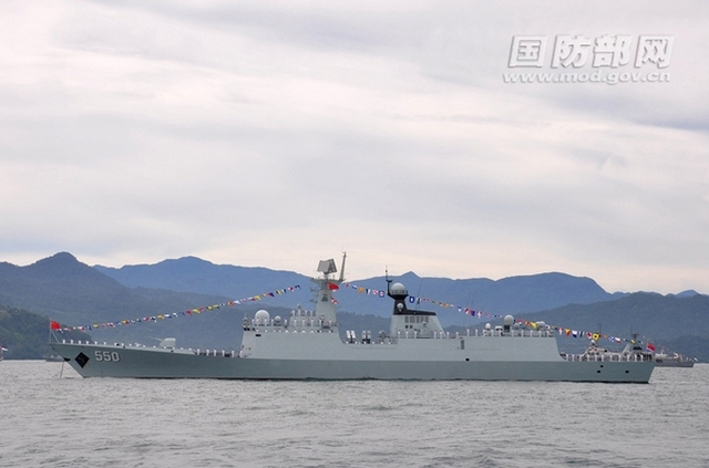 印尼阅舰式旌旗漫天！中美日战舰同台竞技