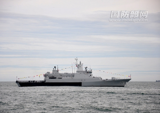 印尼阅舰式旌旗漫天！中美日战舰同台竞技