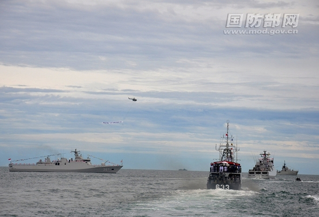 印尼阅舰式旌旗漫天！中美日战舰同台竞技