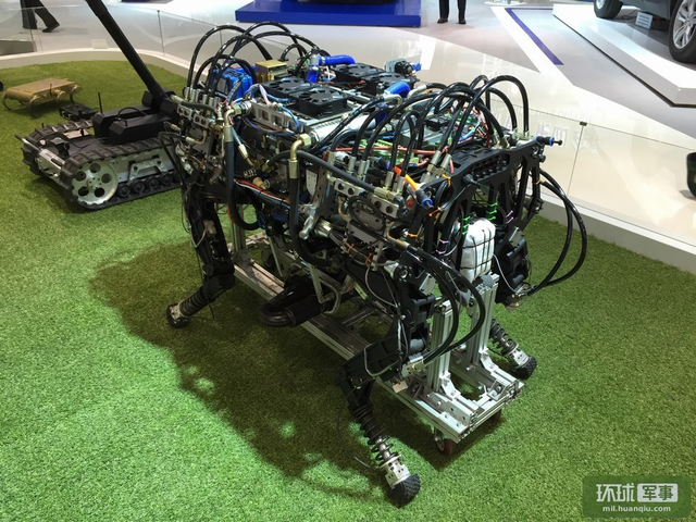 中俄美韩大狗机器人对比