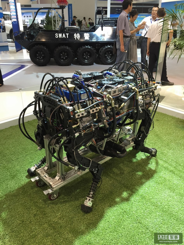 中俄美韩大狗机器人对比