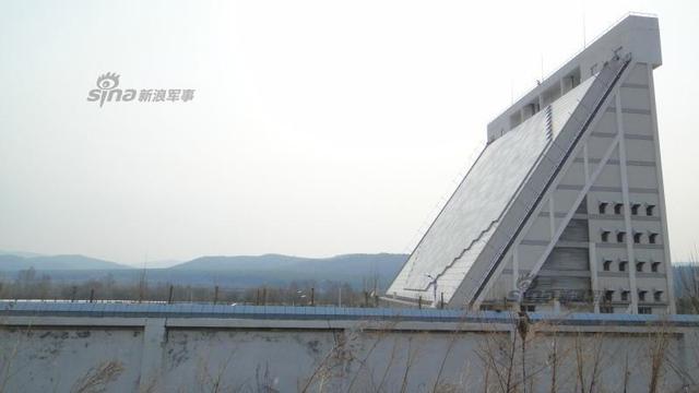 我战略预警雷达投入部署