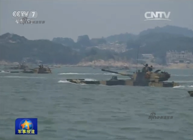 解放军东南某海域登陆大演习