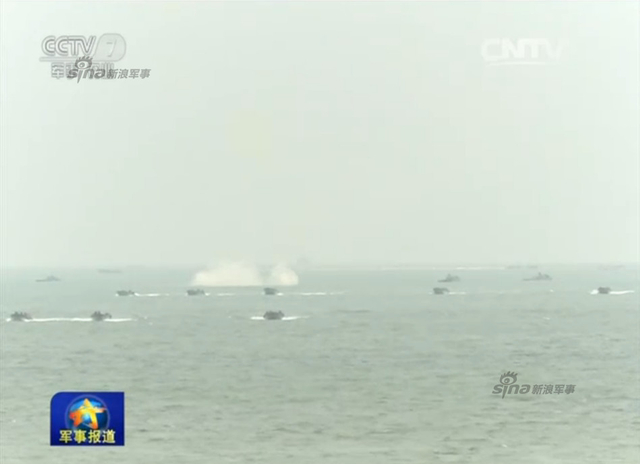 解放军东南某海域登陆大演习
