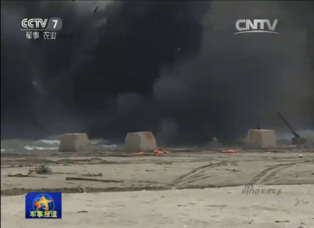 解放军东南某海域登陆大演习 