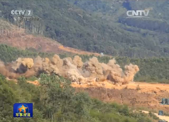 解放军东南某海域登陆大演习 