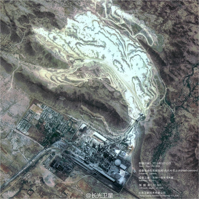 中国卫星高清拍摄美海军造船厂