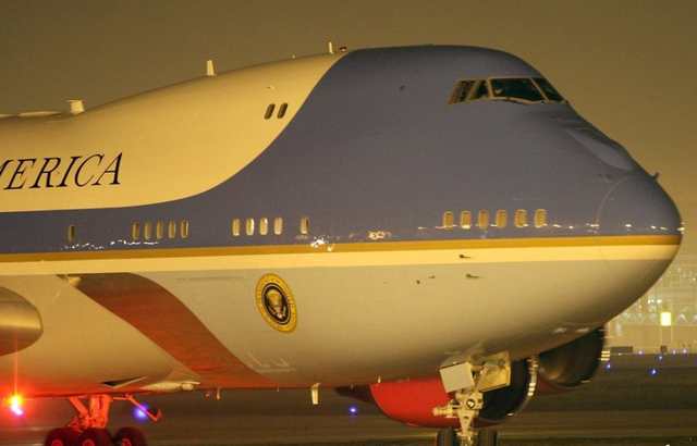 有能耐你过来！美国总统专机赴越南 避南海空域
