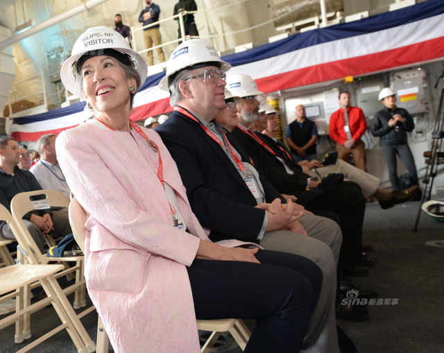 美军DDG-1000军舰在大西洋试航