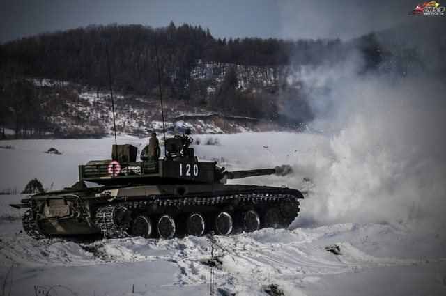 帅你一脸血:39集团军99坦克实弹射击震撼瞬间