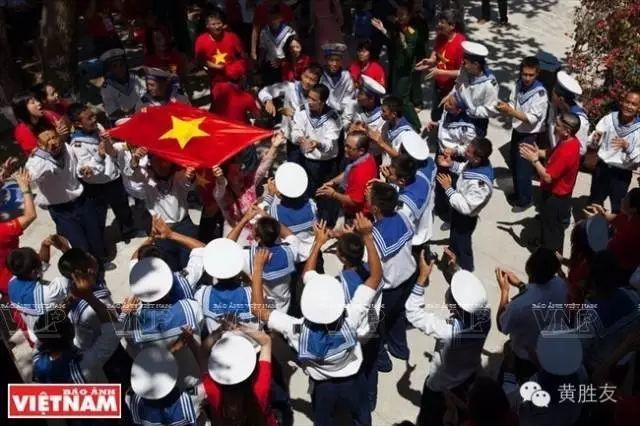 越南组织考察非法侵占中国南沙岛礁
